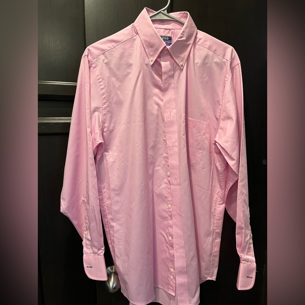 Izod Men's Light Pink Button-Down Dress Shirt